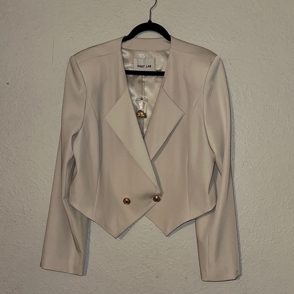 GREY LAB Women's Elegant Cream Blazer - Picture 2 of 6